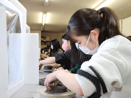 【修学旅行1日目】信楽陶苑たぬき村で陶芸体験